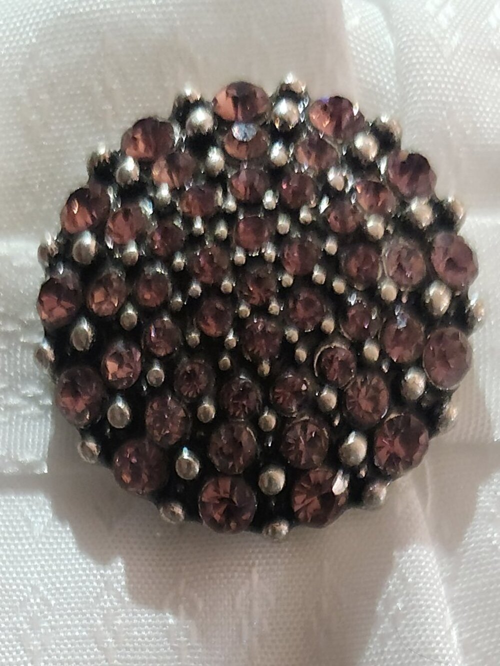 GARNET & deep PINK STONES in SILVERTONE setting MAGNETIC Pin jewelry NEW